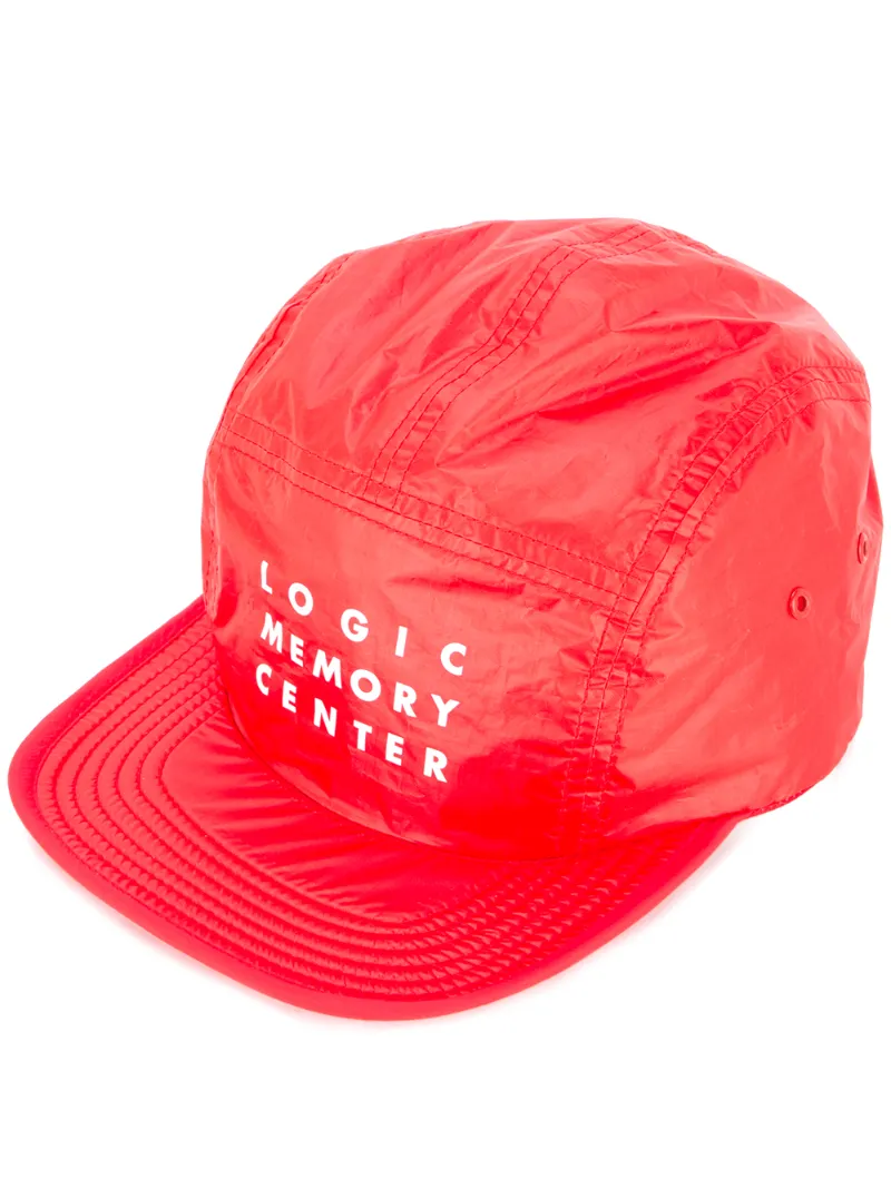 Undercover кепка Logic Memory Center